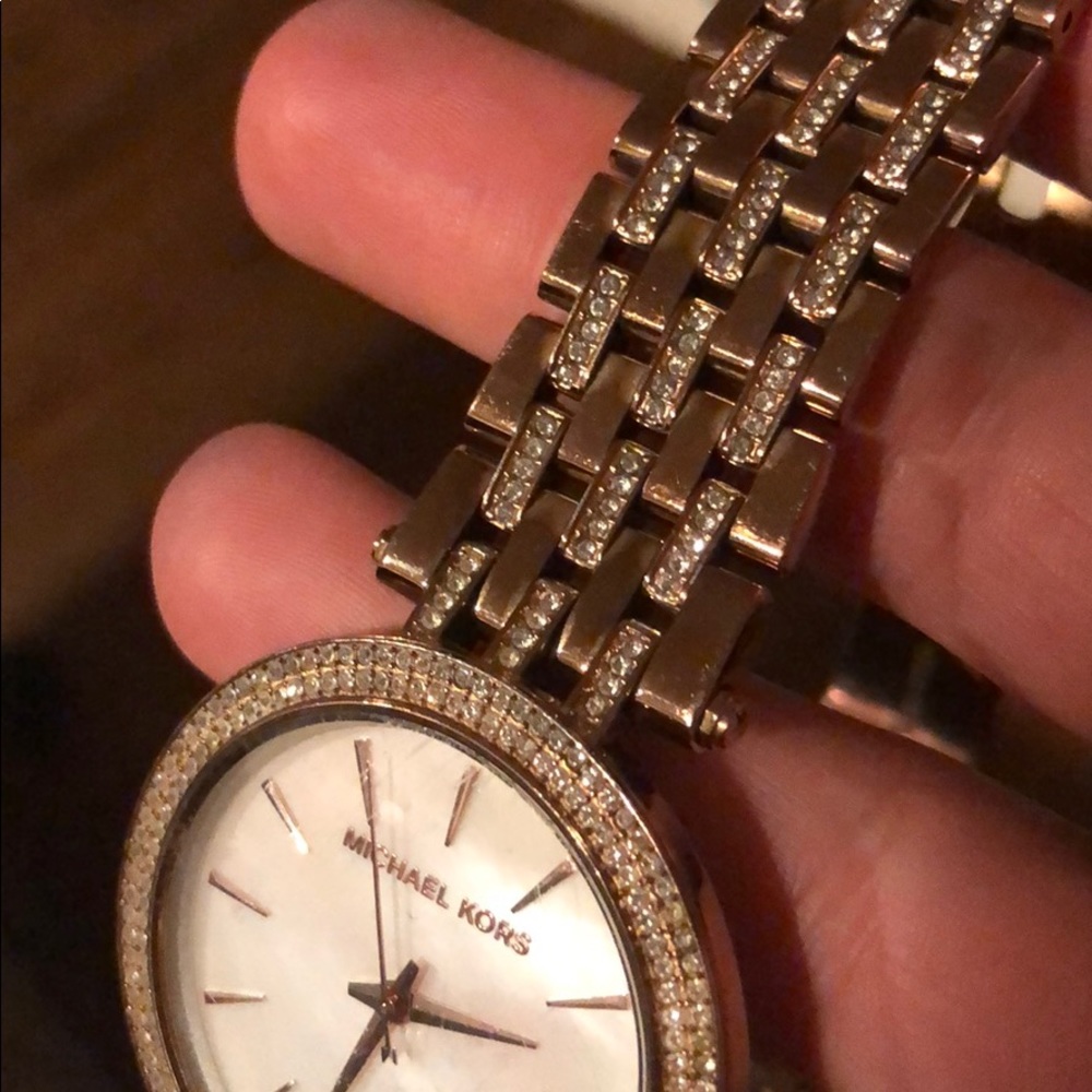 Michael Kors Watch - Picture 3 of 6